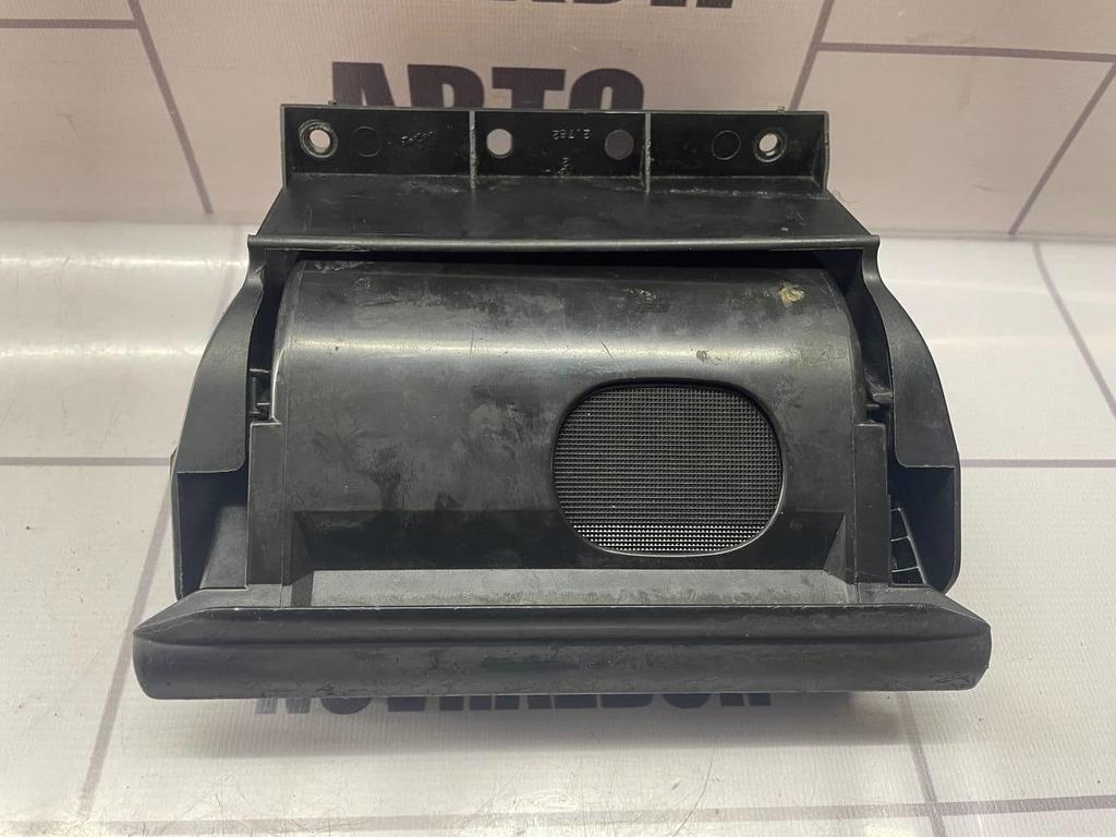 Audi 80  90  B3  86-91 для Бардачок