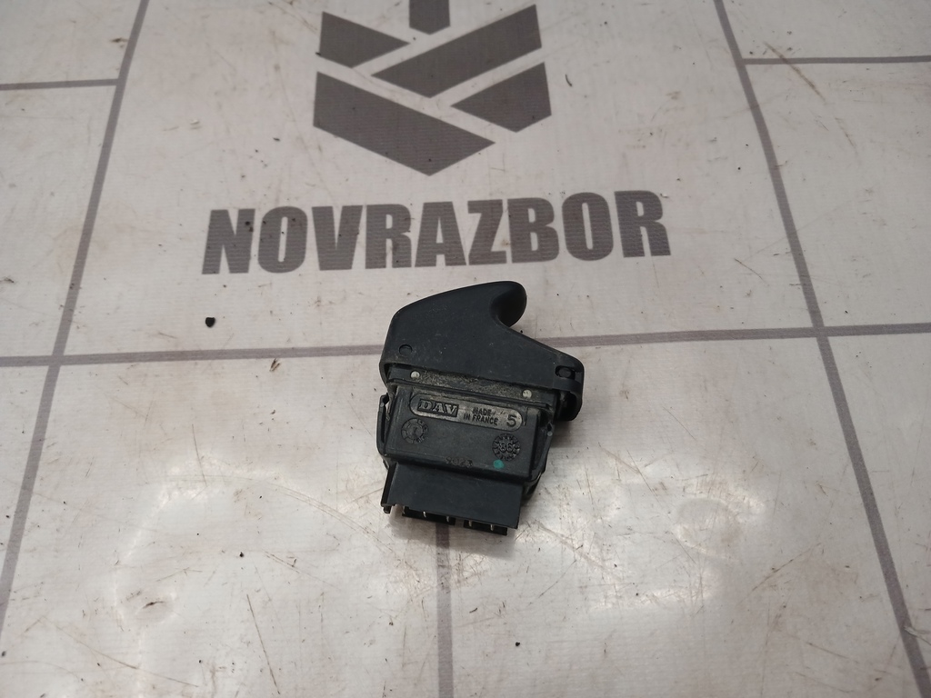 Renault Clio 2 Symbol 1998-2008 для Кнопка стеклоподъемника