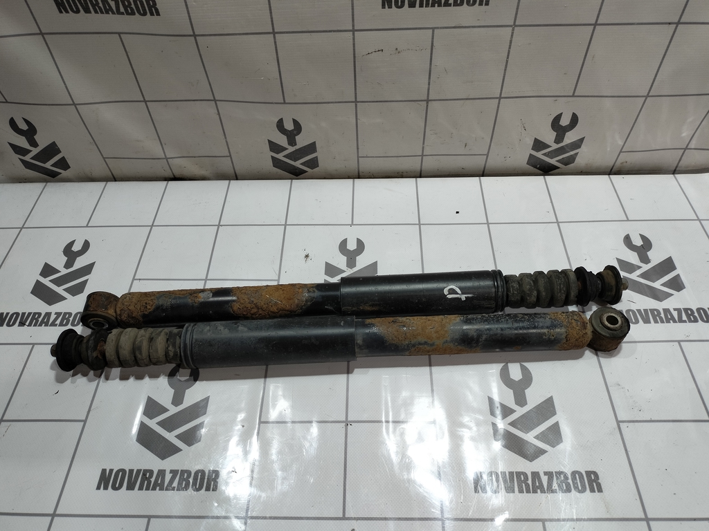 Renault Clio 3  2005-2012 для Амортизатор задний