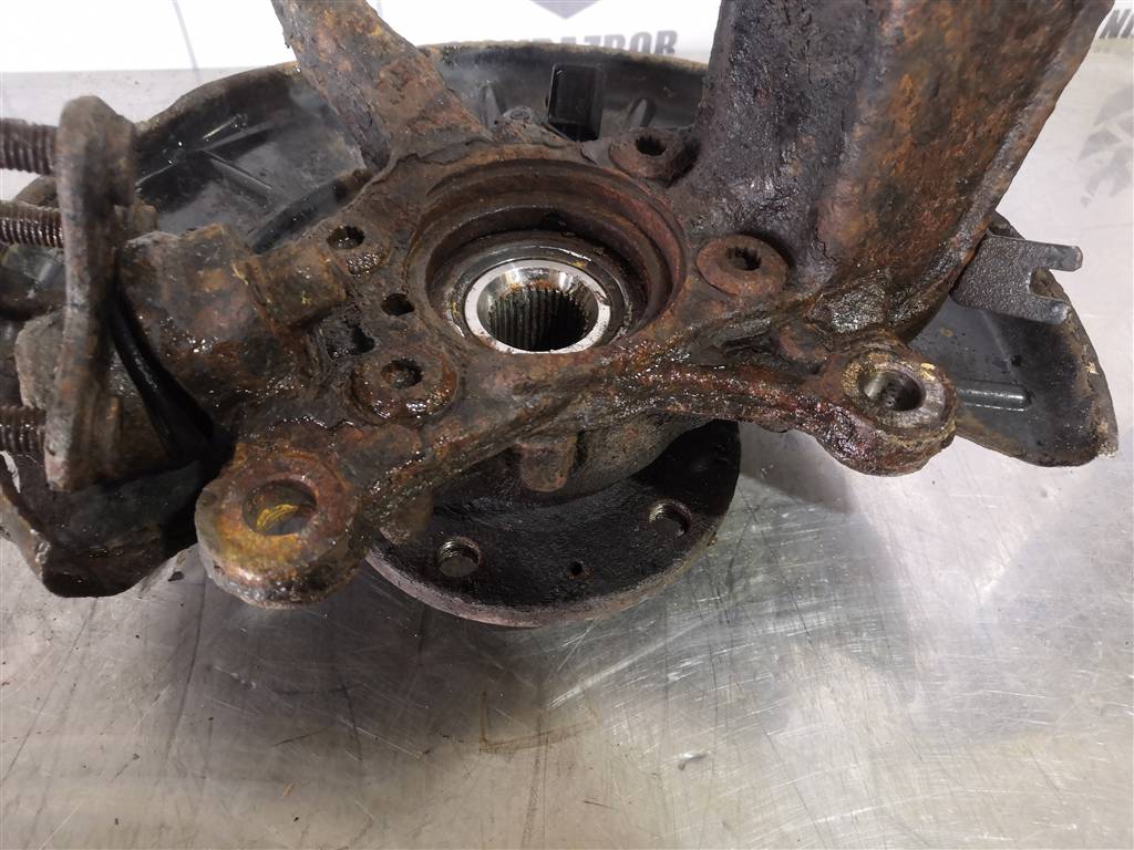 Skoda Octavia A5 1Z 04-13 для Кулак поворотный передний левый Skoda Octavia A5 1Z 04-13 для Кулак поворотный передний левый