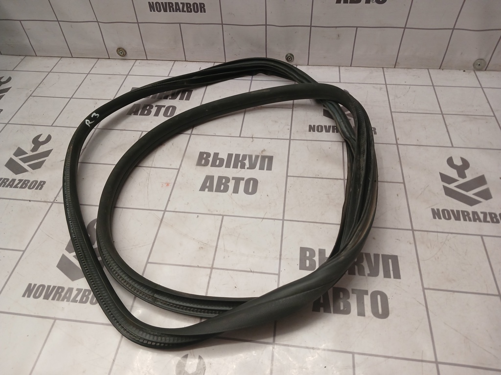 Skoda Yeti 2009-2018 для Уплотнитель