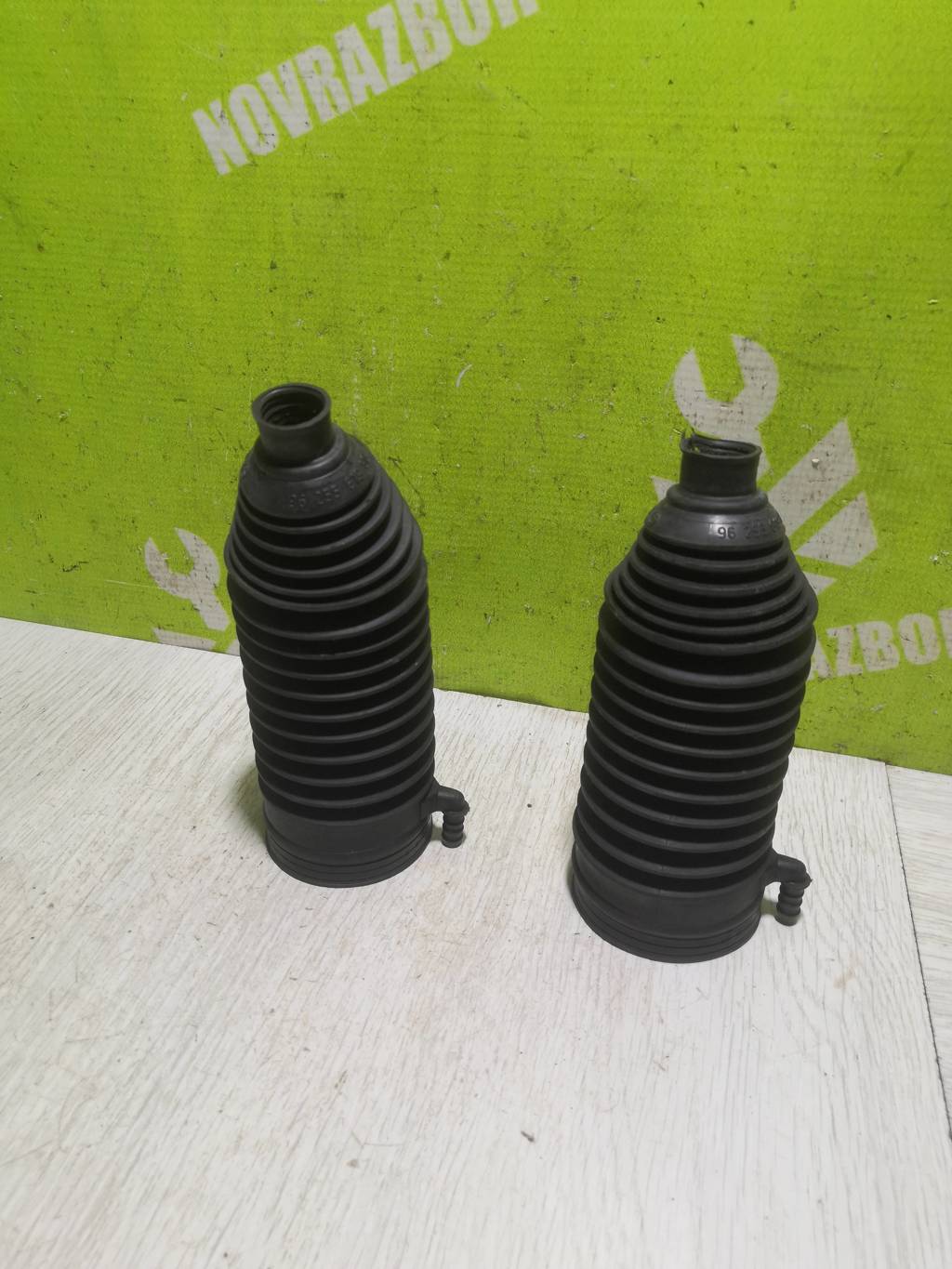 Peugeot 206 98-12 для Пыльник рулевой рейки