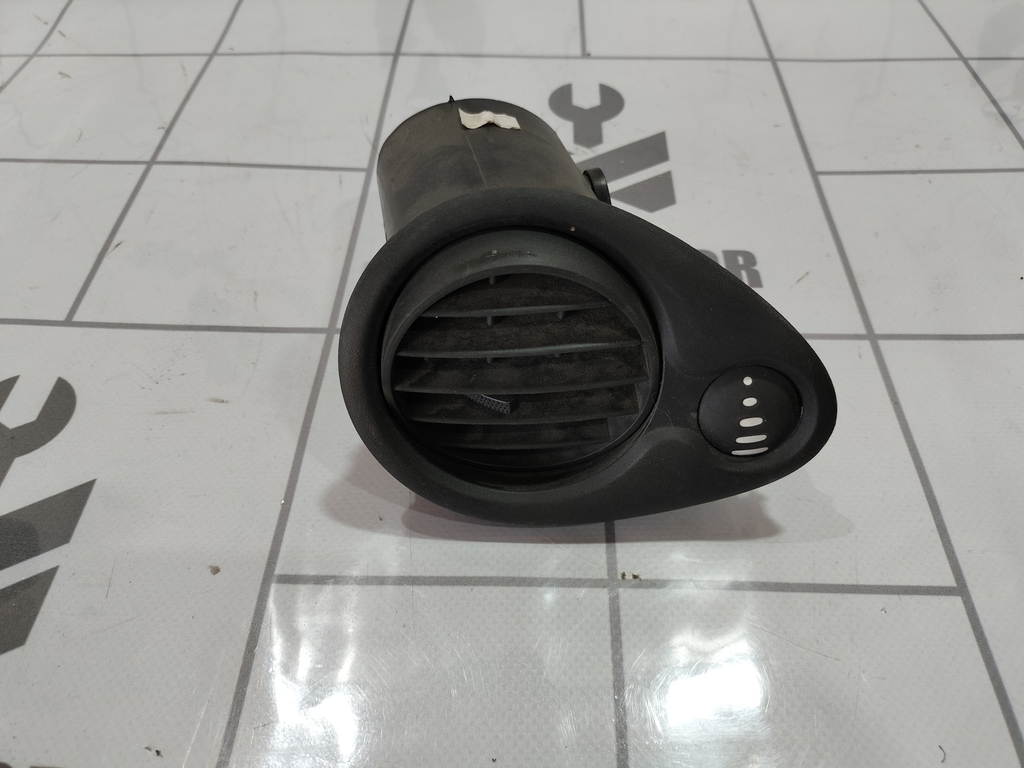 Renault Clio 3  2005-2012 для Дефлектор воздушный