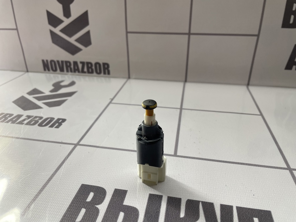 LADA VESTA 15-19 для Датчик включения стопсигнала