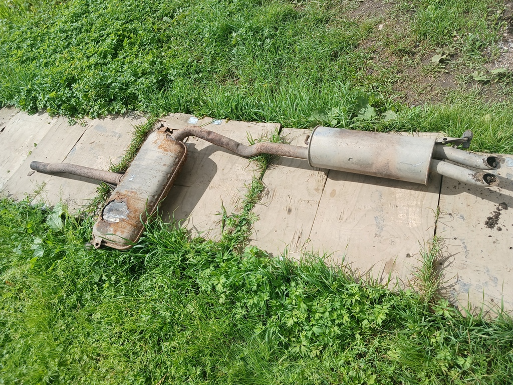 VW Passat B5 96-00 для Приемная труба глушителя