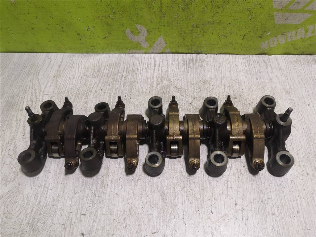 Peugeot 206 98-12 для Ось коромысел впуск