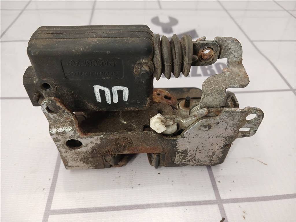 Renault Logan 2005-2014 для Замок двери передней правой