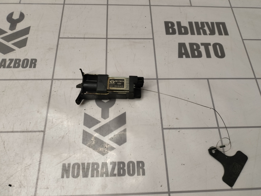 Daewoo Nexia 95-16 для Активатор замка крышки бензобака