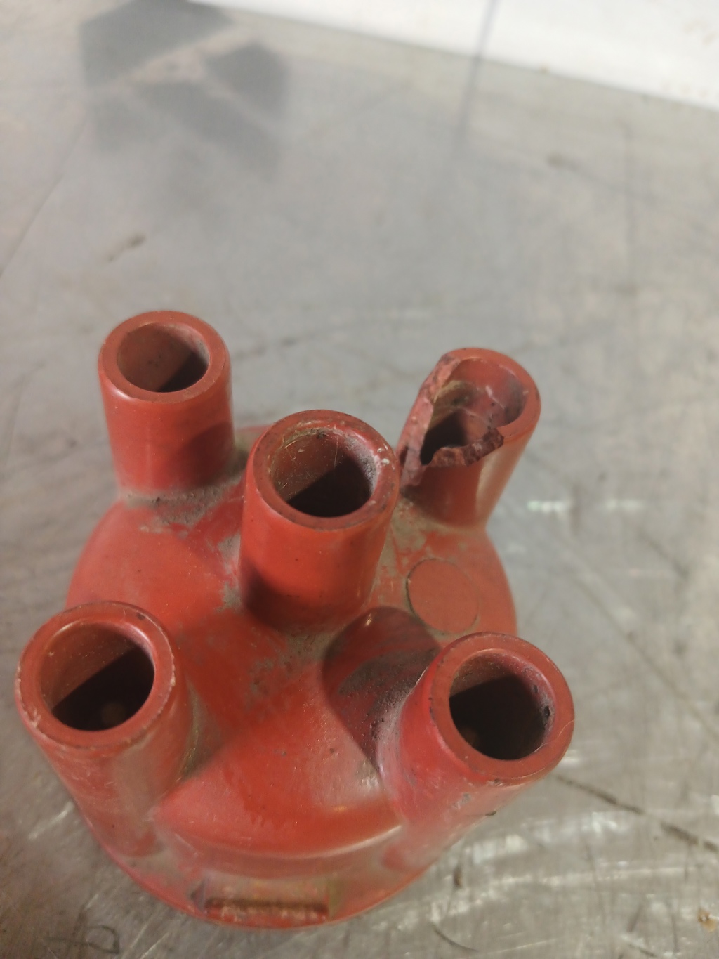 Audi 80  90  B3  86-91 для Крышка распределителя зажигания