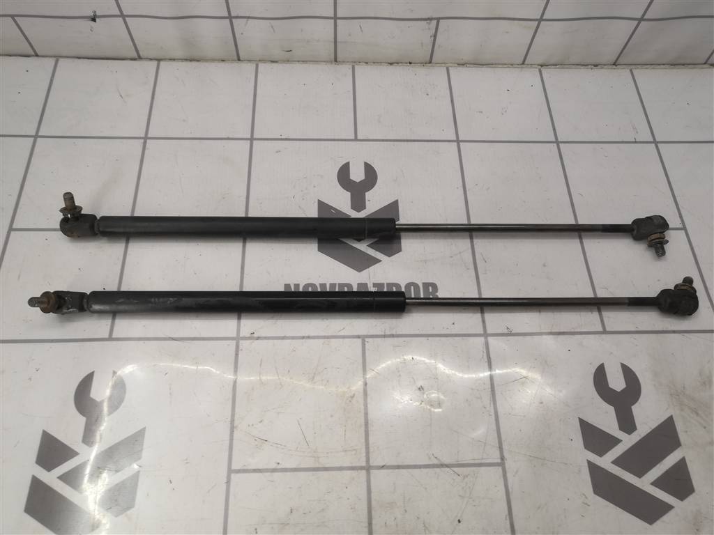 VW Golf 3 Vento 91-97 для Амортизатор двери багажника