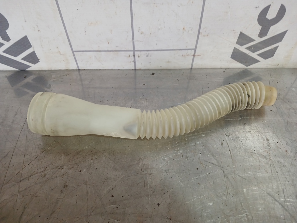 Peugeot 307 2001-2008 для Горловина бачка омывателя