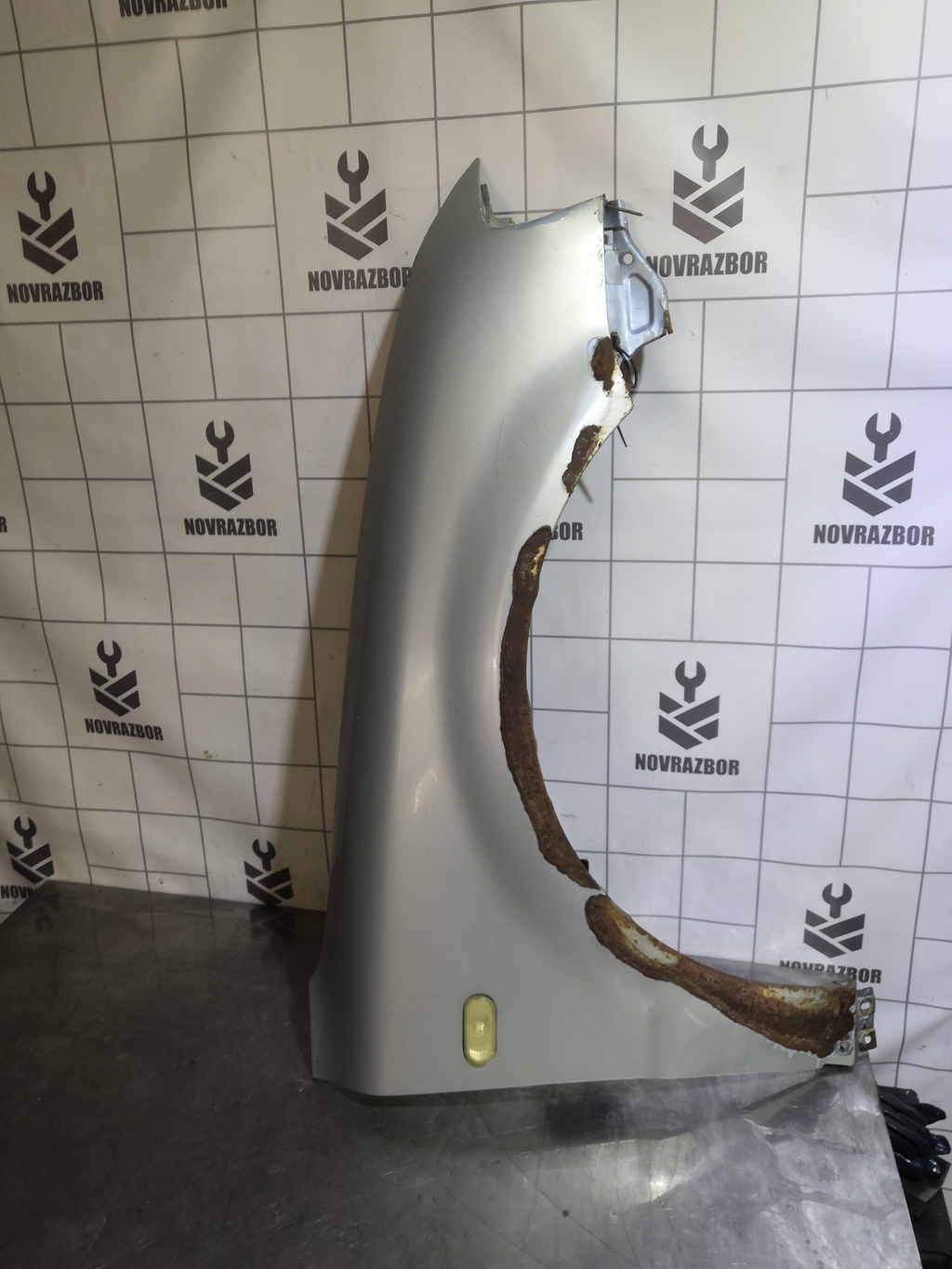 VW Passat B5 96-00 для Крыло переднее правое