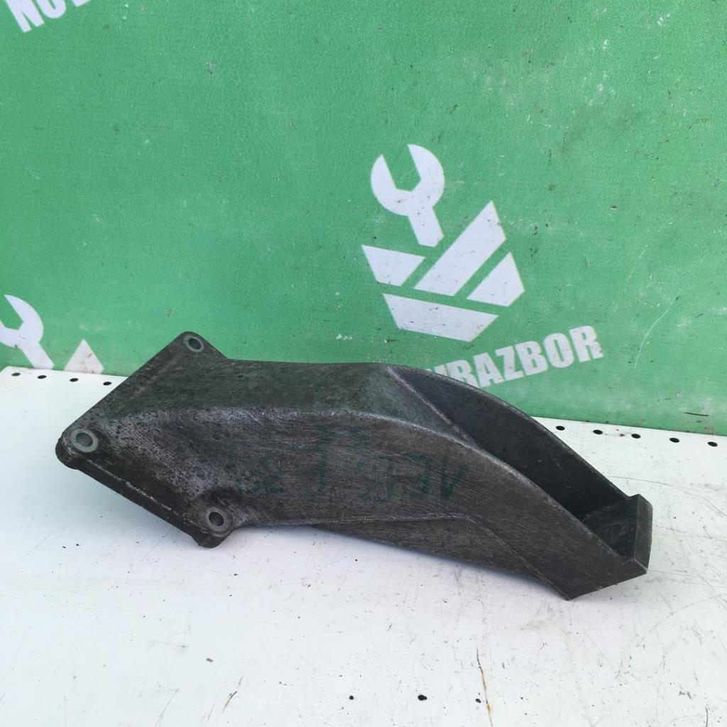 BMW 5-серия E39 1995-2003 для Кронштейн двигателя левый