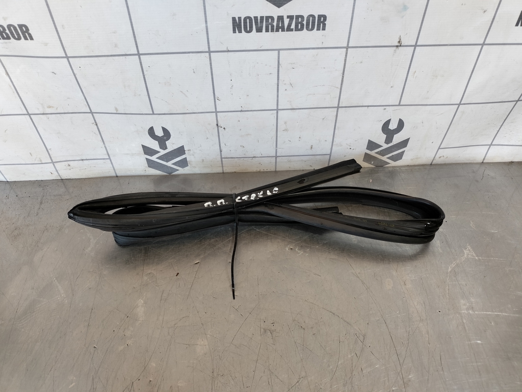 Opel Vectra B 1999-2002 для Уплотнитель стекла двери