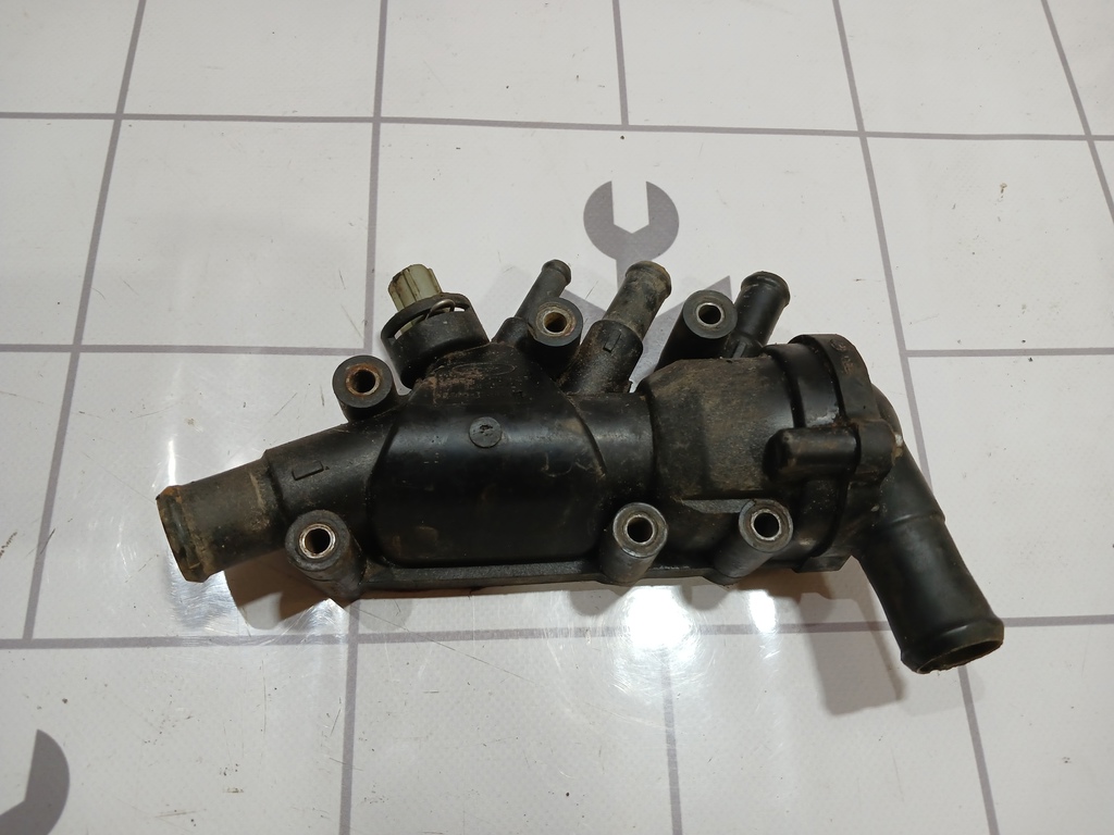 Ford Focus 1 1998-2004 для Корпус термостата