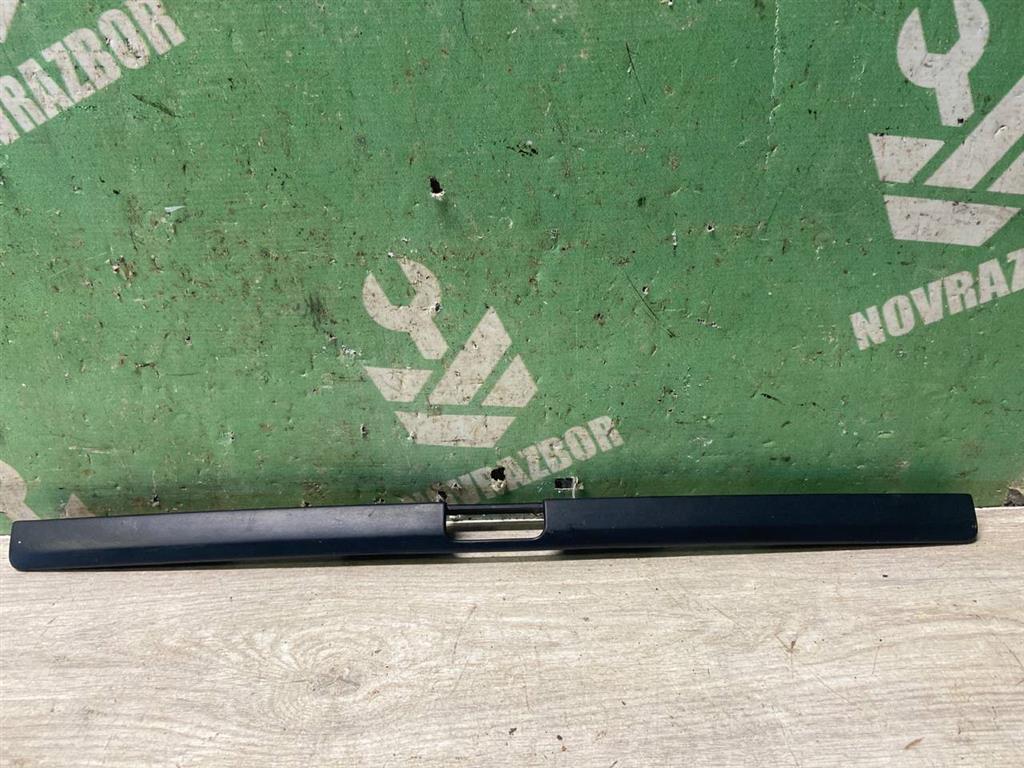 VW Golf 3 Vento 91-97 для Накладка двери багажника