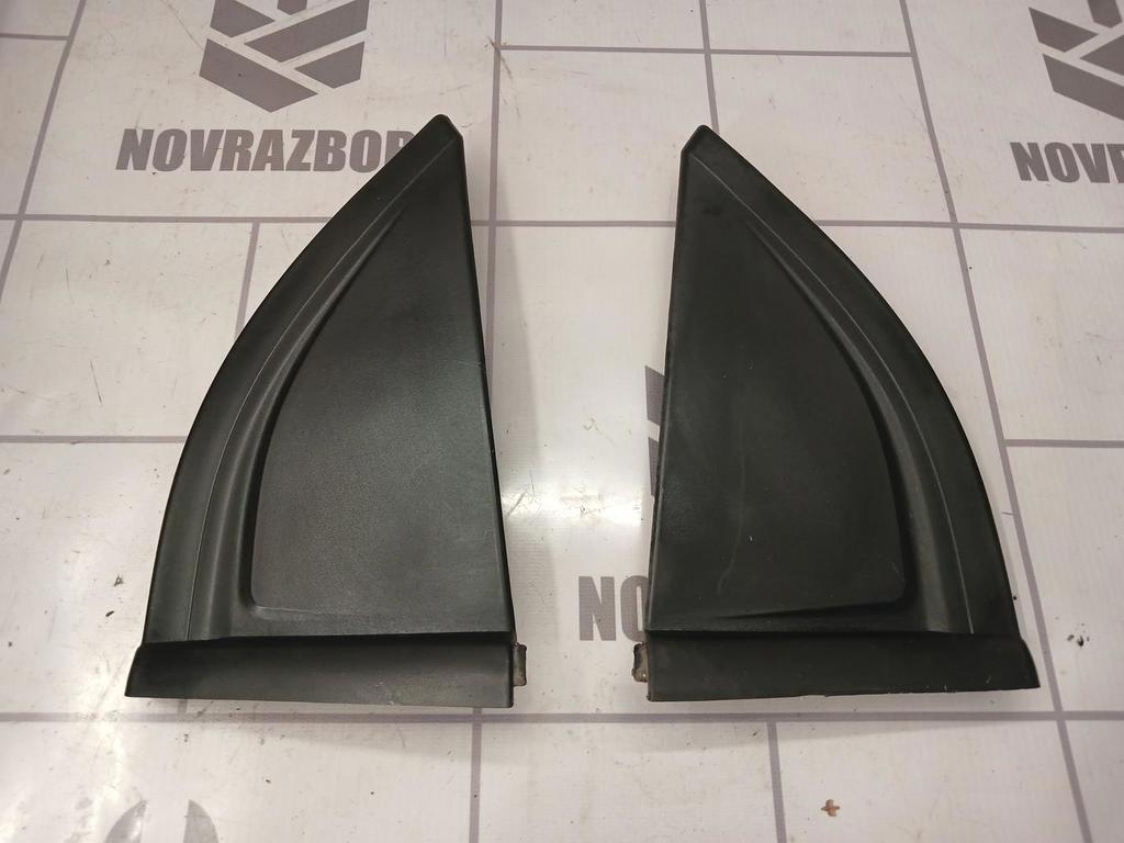 Kia Spectra 2001-2011 для Накладка двери задней правой