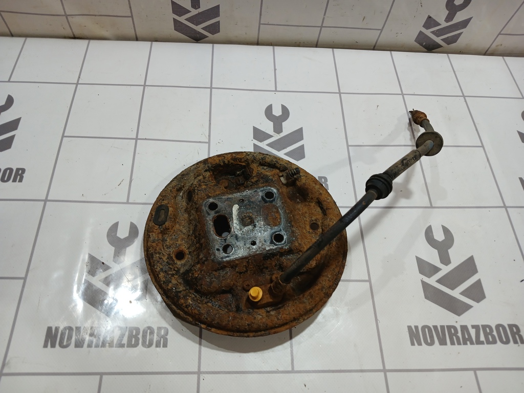 Ford Focus 1 1998-2004 для Щит опорный задний левый