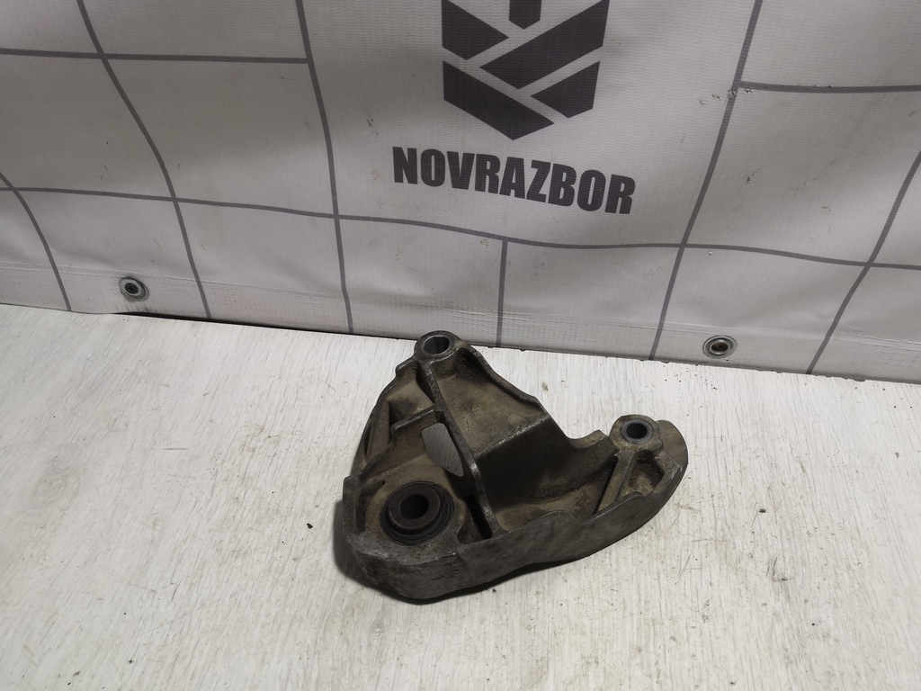 Mazda Mazda 3  BK  02-09 для Кронштейн двигателя задний