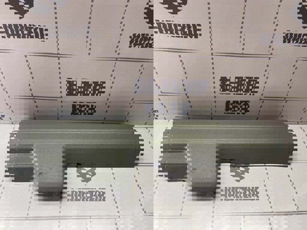 Suzuki SX4 2006-2013 для Накладка порога (внутренняя)