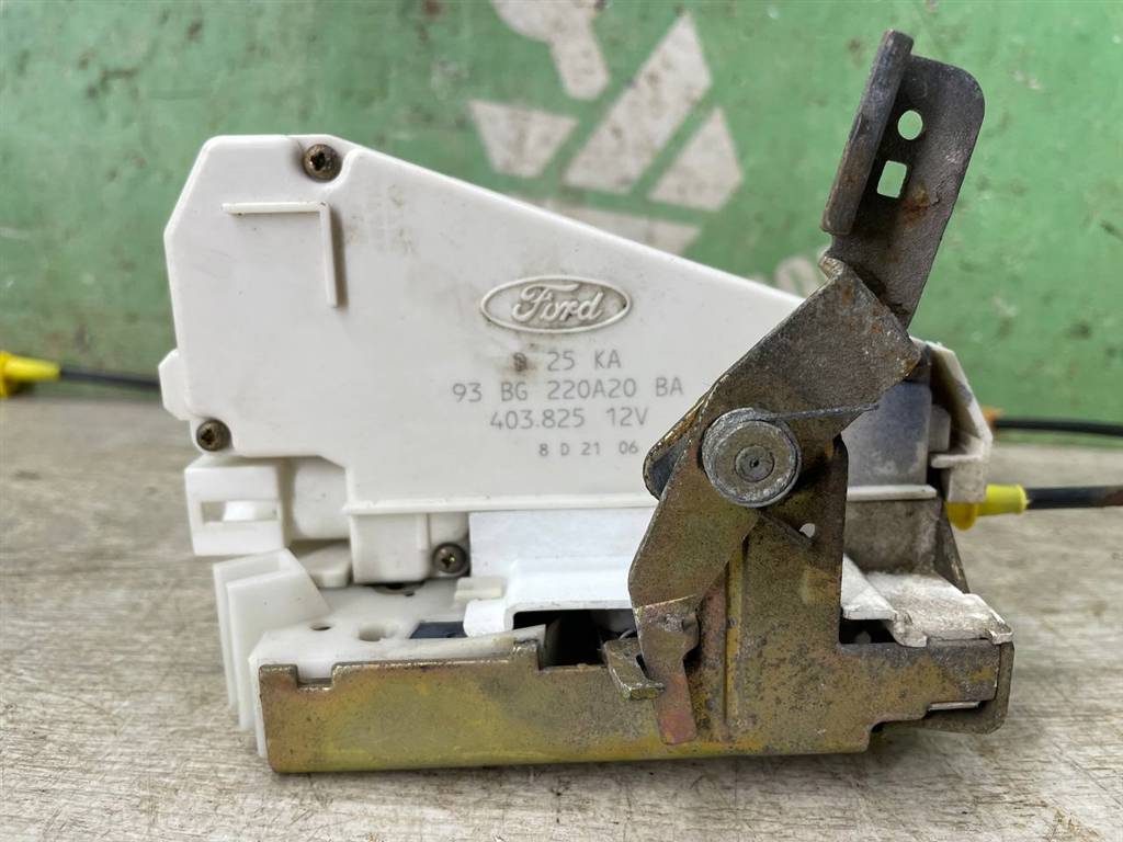 Ford Escort /Orion 1995-1998 для Замок двери задней правой