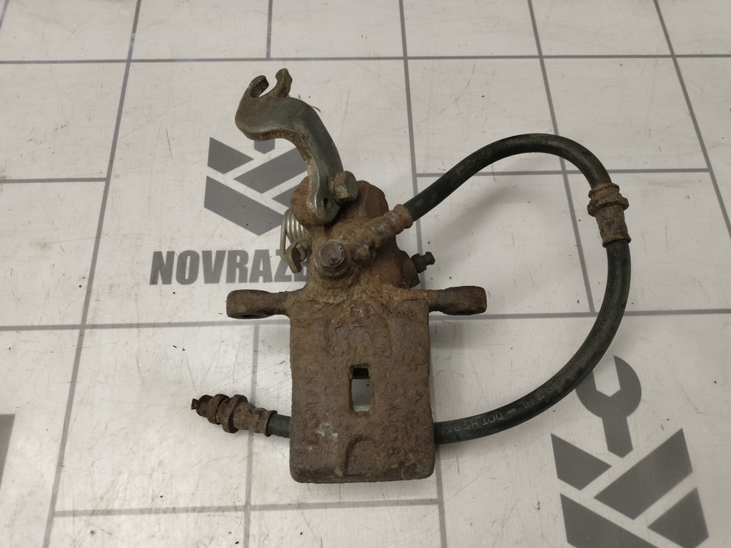 Hyundai Elantra 3  00-05 для Суппорт задний левый