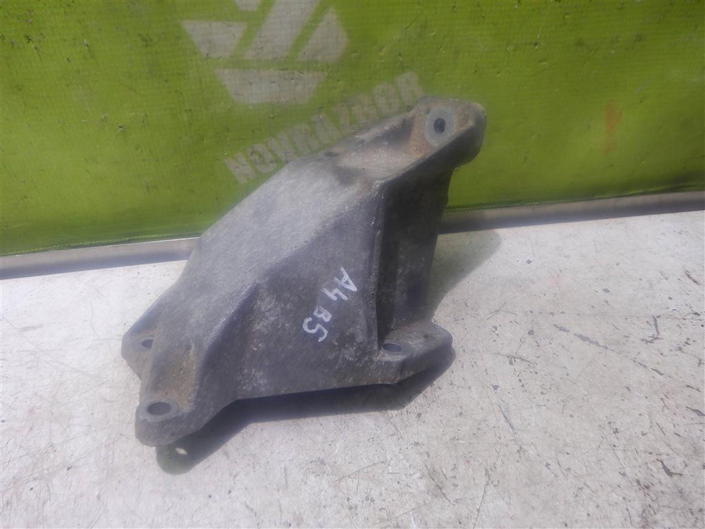 Audi A4 B5 94-00 для Кронштейн двигателя левый