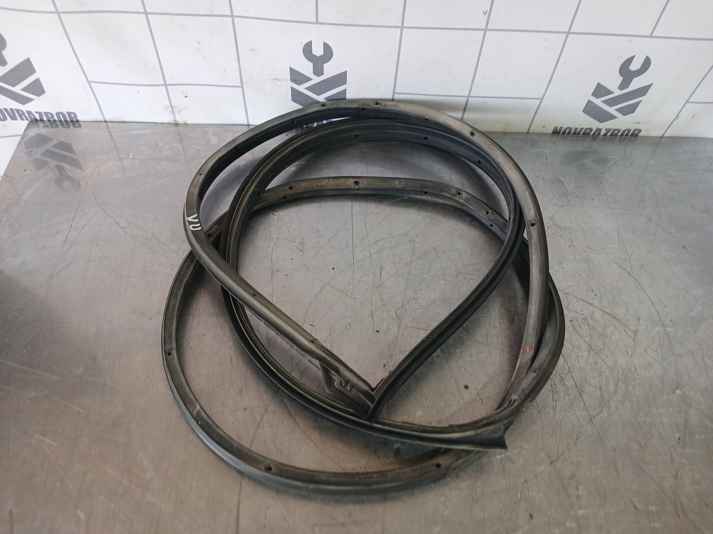 Mazda Mazda 3  BK  02-09 для Уплотнитель двери