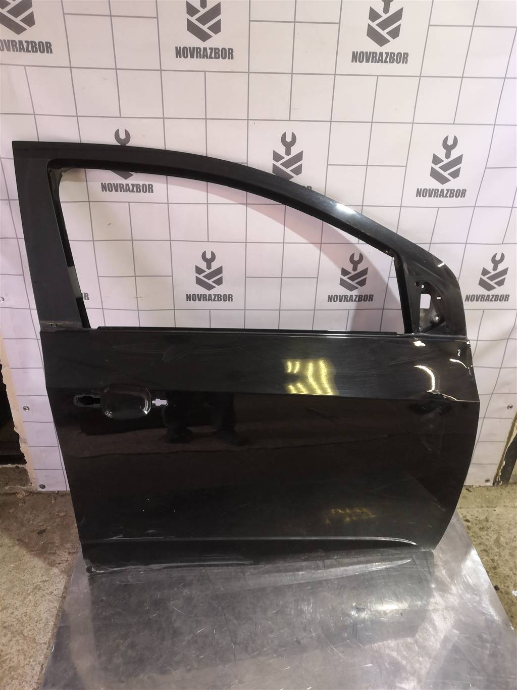 Chevrolet Aveo (T300) 2011-2015 для Дверь передняя правая
