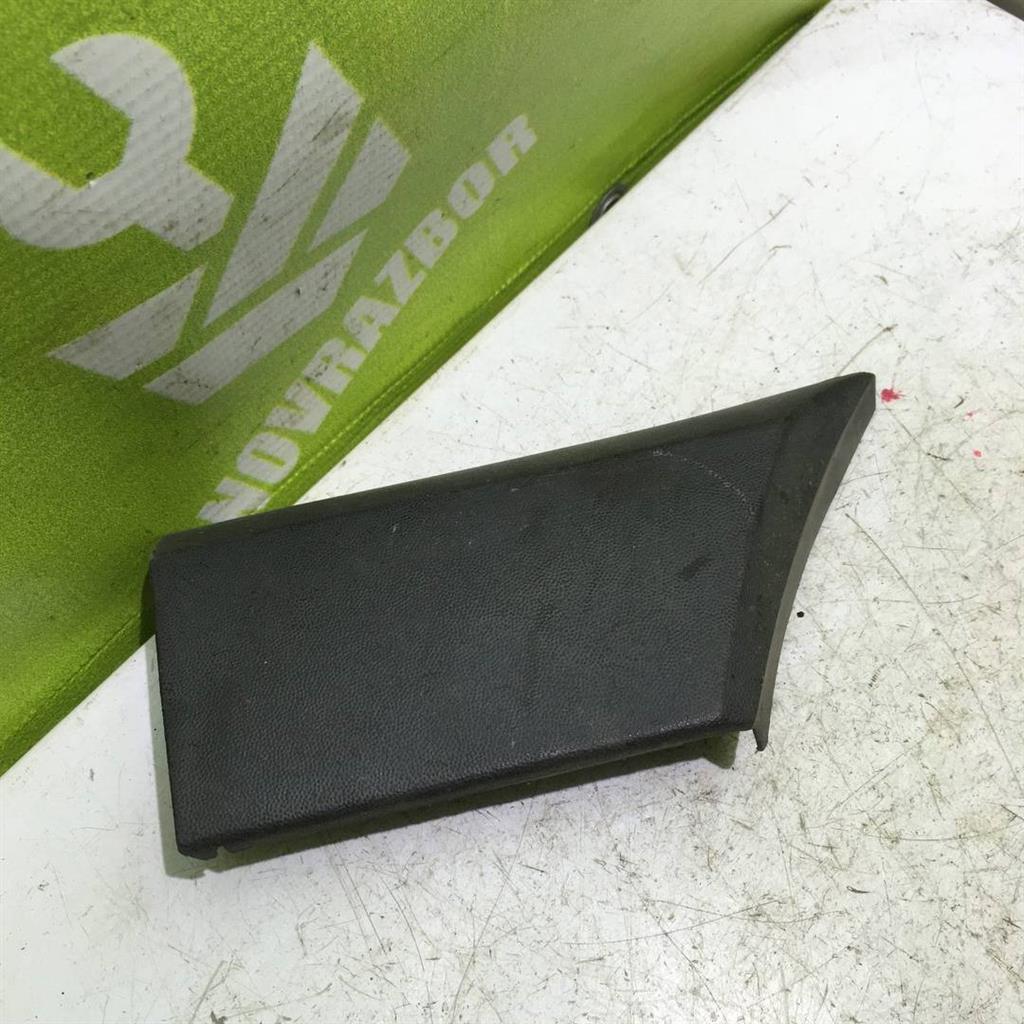 VW Passat  B3  1988-1993 для Молдинг переднего правого крыла