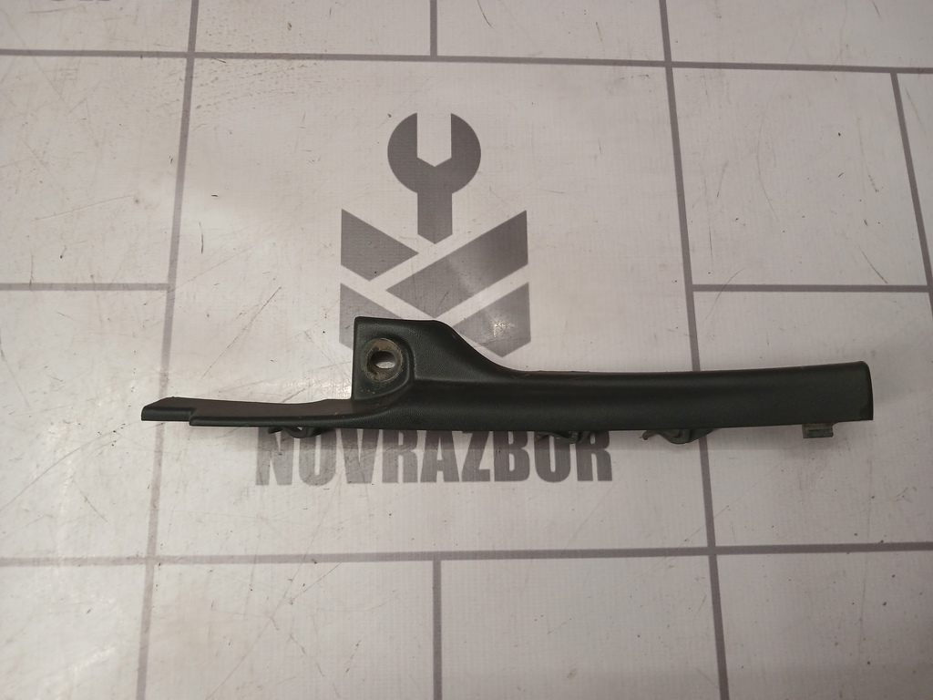 Renault Logan 2 14-18 для Накладка лобового стекла левая