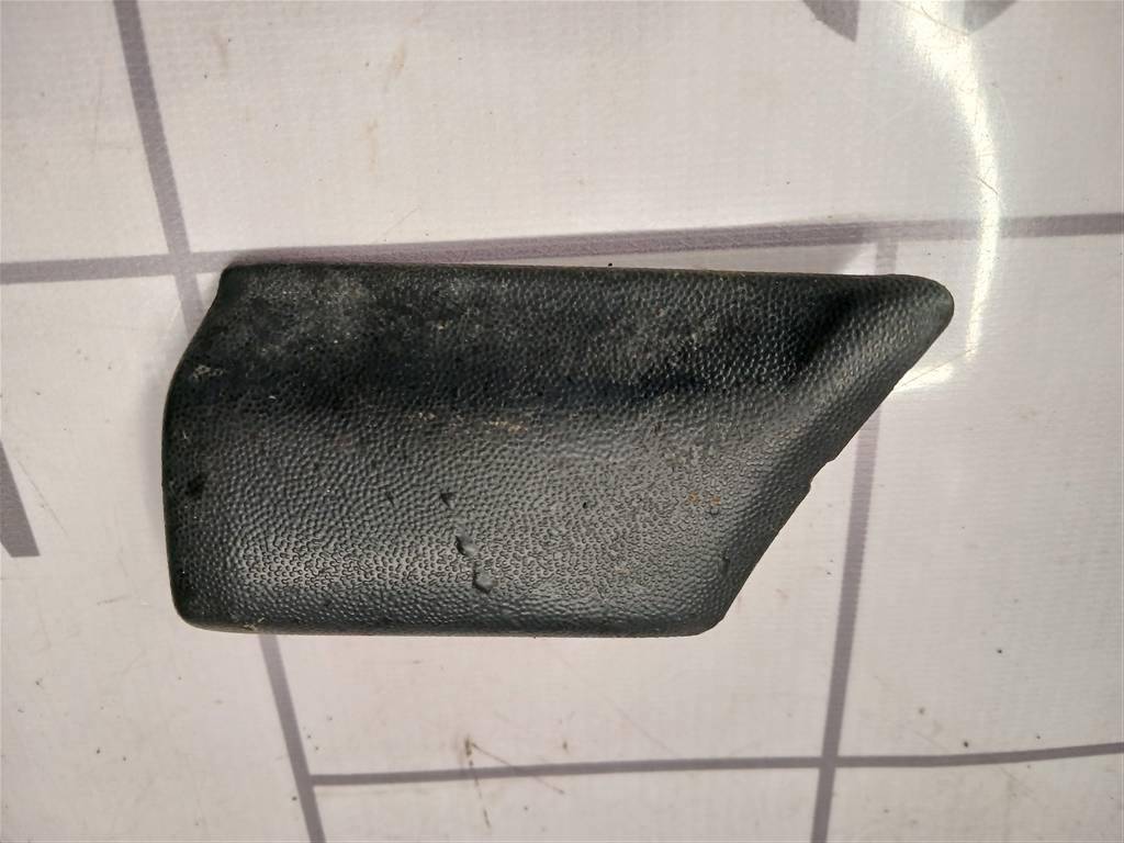 VW Golf 3 Vento 91-97 для Молдинг переднего правого крыла