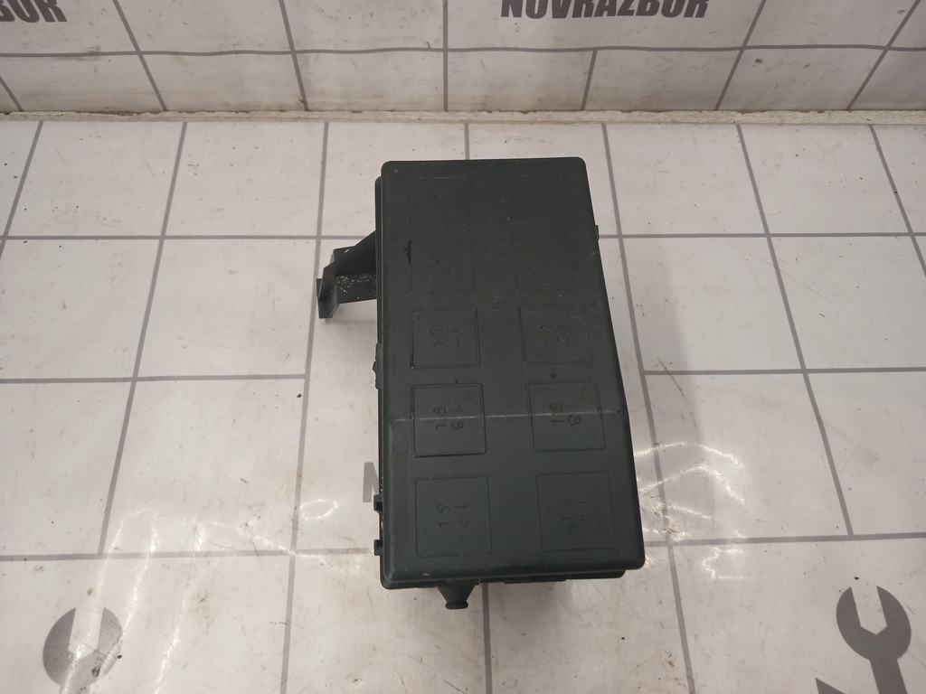 Opel Vectra B 1999-2002 для Корпус блока предохранителей