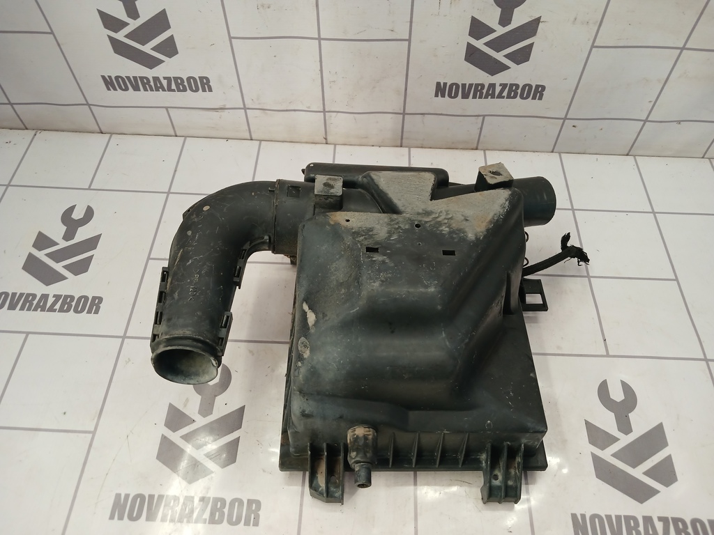 VW Golf 3 Vento 91-97 для Корпус воздушного фильтра