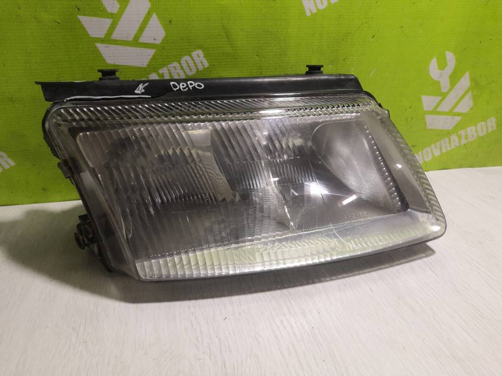 VW Passat B5 96-00 для Фара правая