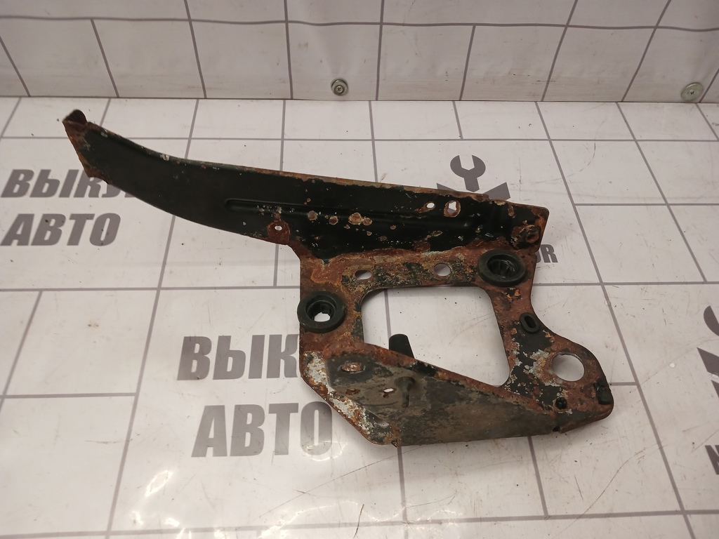 Ford Focus 1 1998-2004 для Крепление АКБ (корпус/подставка)