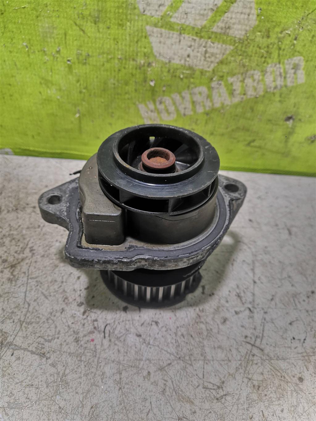VW Golf 4 Bora 97-05 для Насос водяной (помпа)