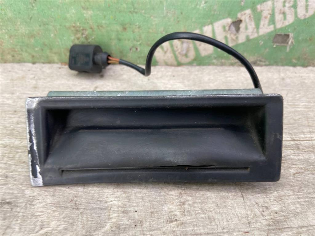 VW Golf 4 Bora 97-05 для Кнопка открывания багажника