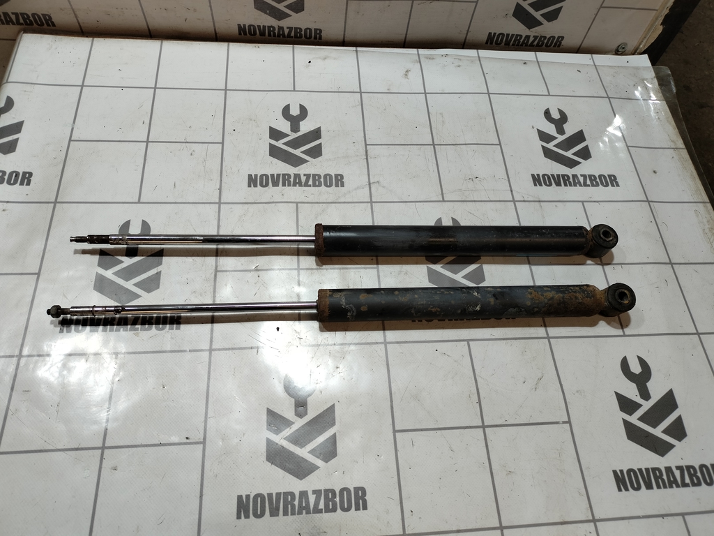 Ford Focus 1 1998-2004 для Амортизатор задний