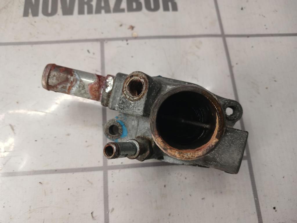 Fiat Punto 2 (188) 99-10 для Фланец двигателя системы охлаждения