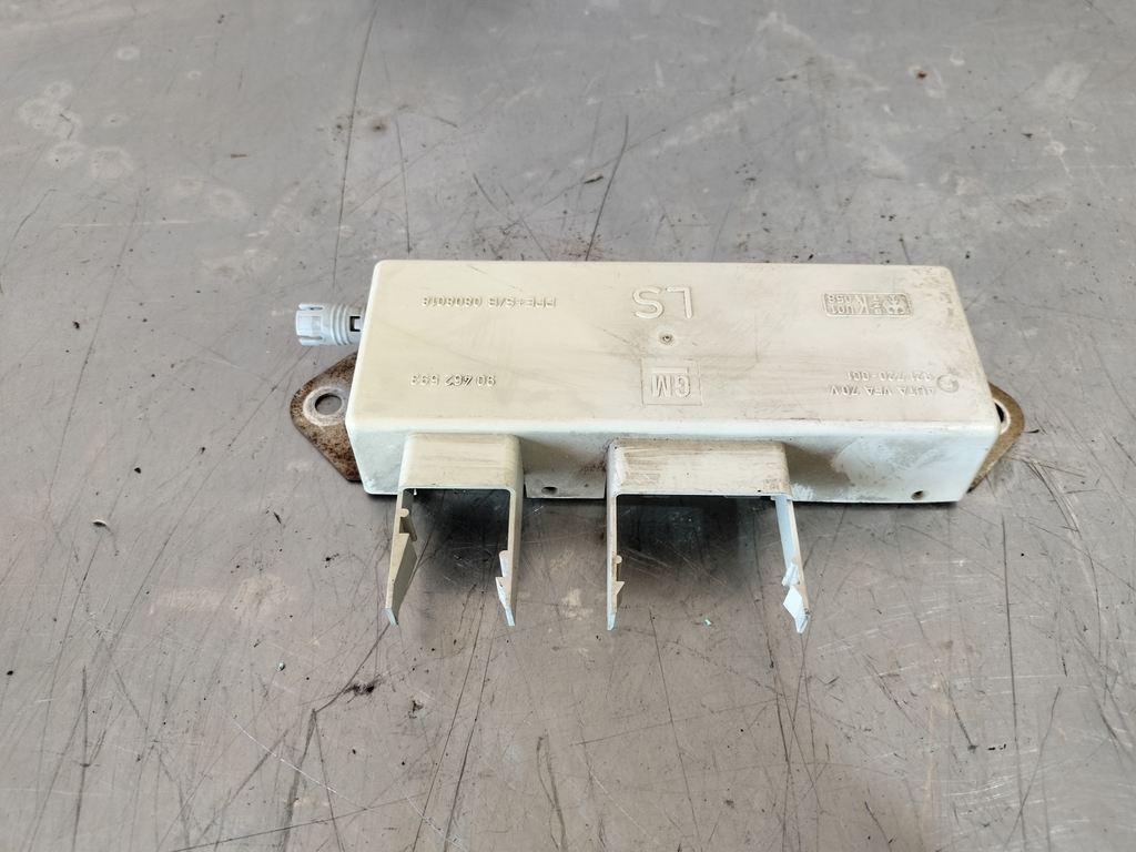 Opel Vectra B 1999-2002 для Антенна