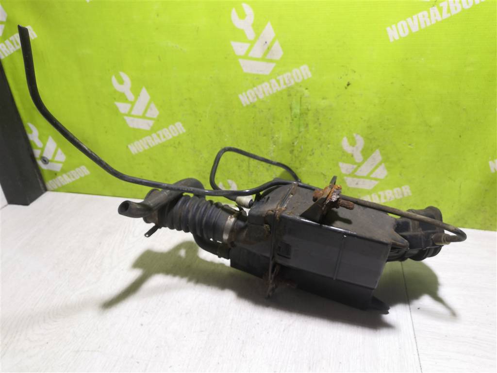 Renault Laguna 94-99 для Горловина топливного бака