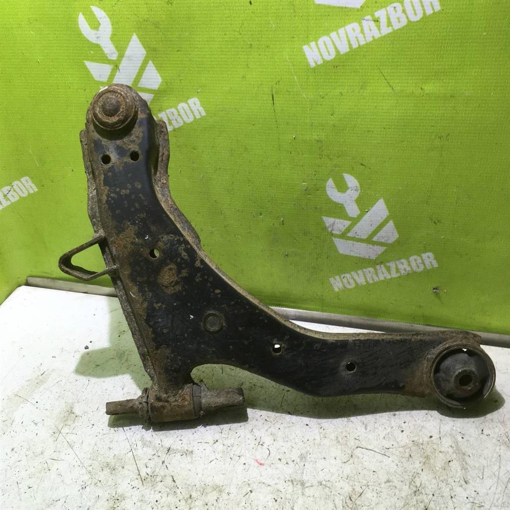 Hyundai Elantra 3  00-05 для Рычаг передний левый
