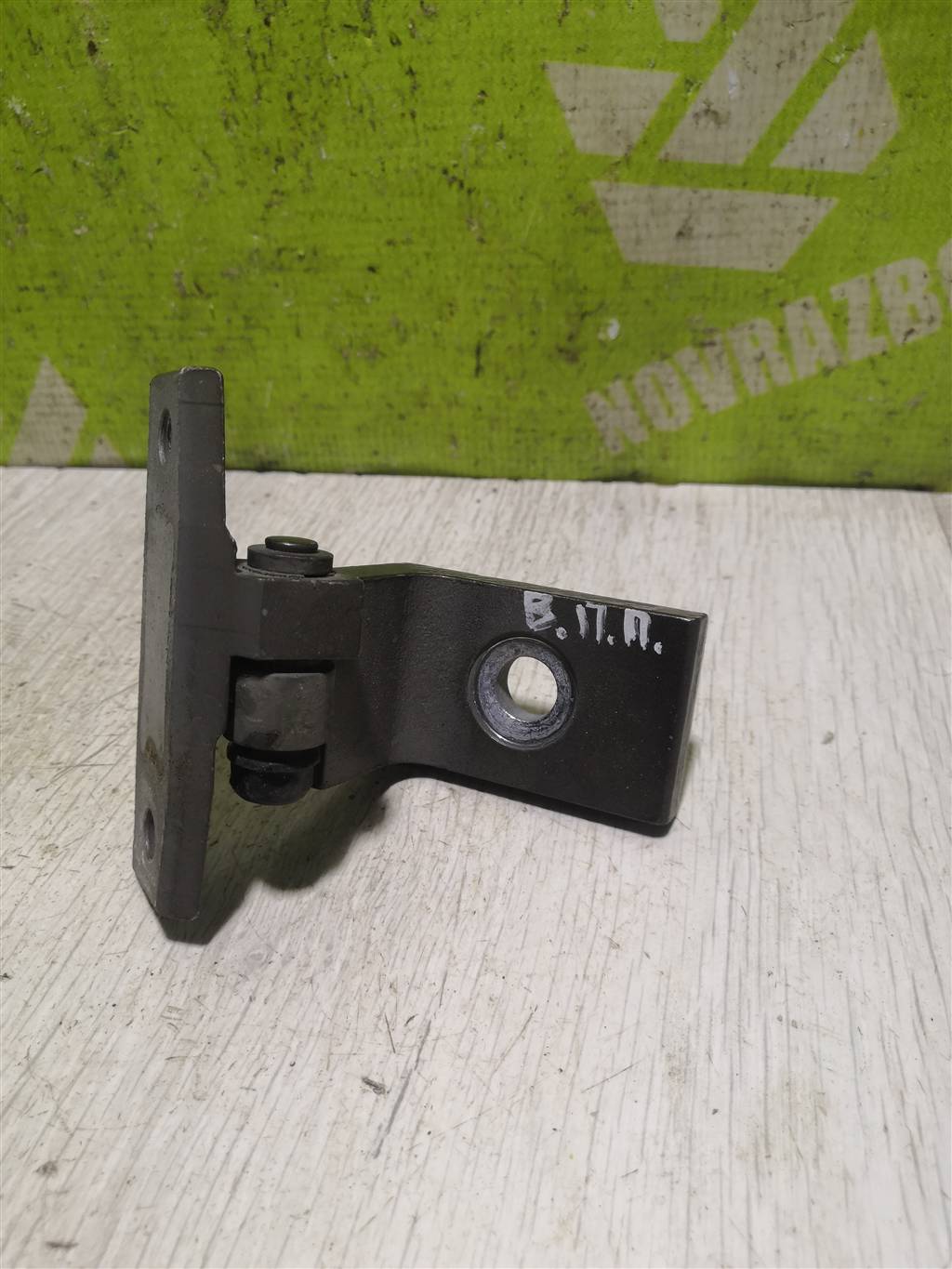 BMW X3 F25 2010-2017 для Петля двери передней правой верхняя