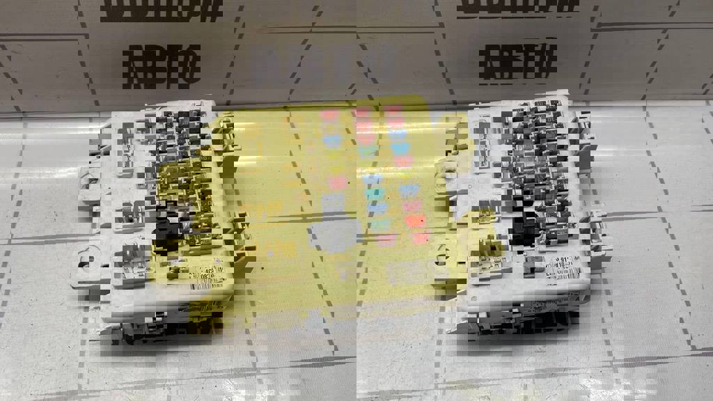 Hyundai Elantra 3  00-05 для Блок предохранителей