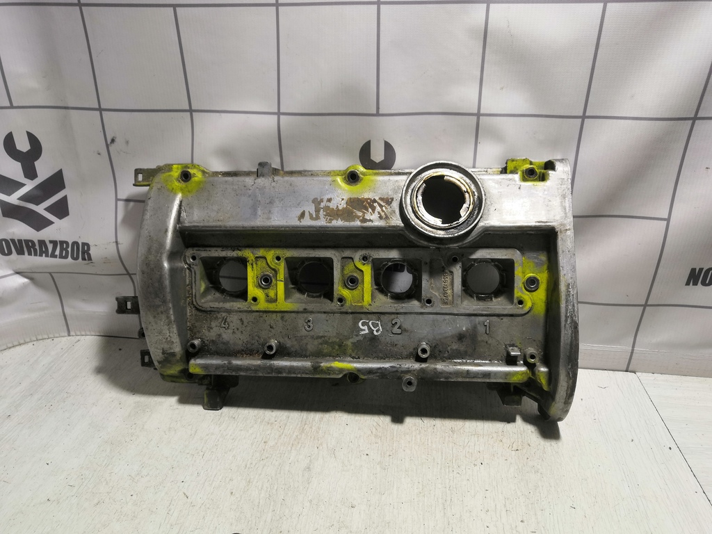 VW Passat B5 96-00 для Крышка головки блока (клапанная)