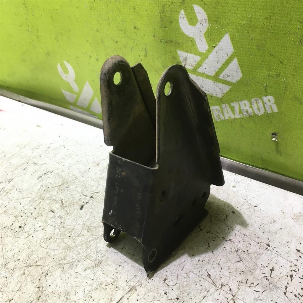 Renault Scenic 96-99 для Кронштейн КПП