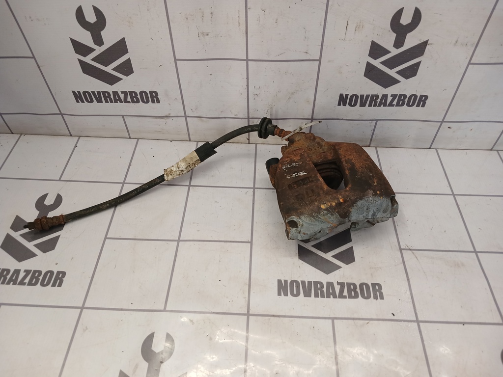 Mazda Mazda 3  BK  02-09 для Суппорт передний правый