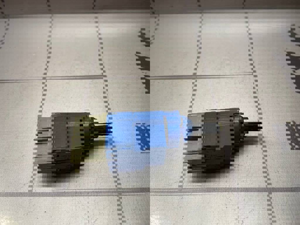 Renault Logan 2 14-18 для Датчик педали сцепления