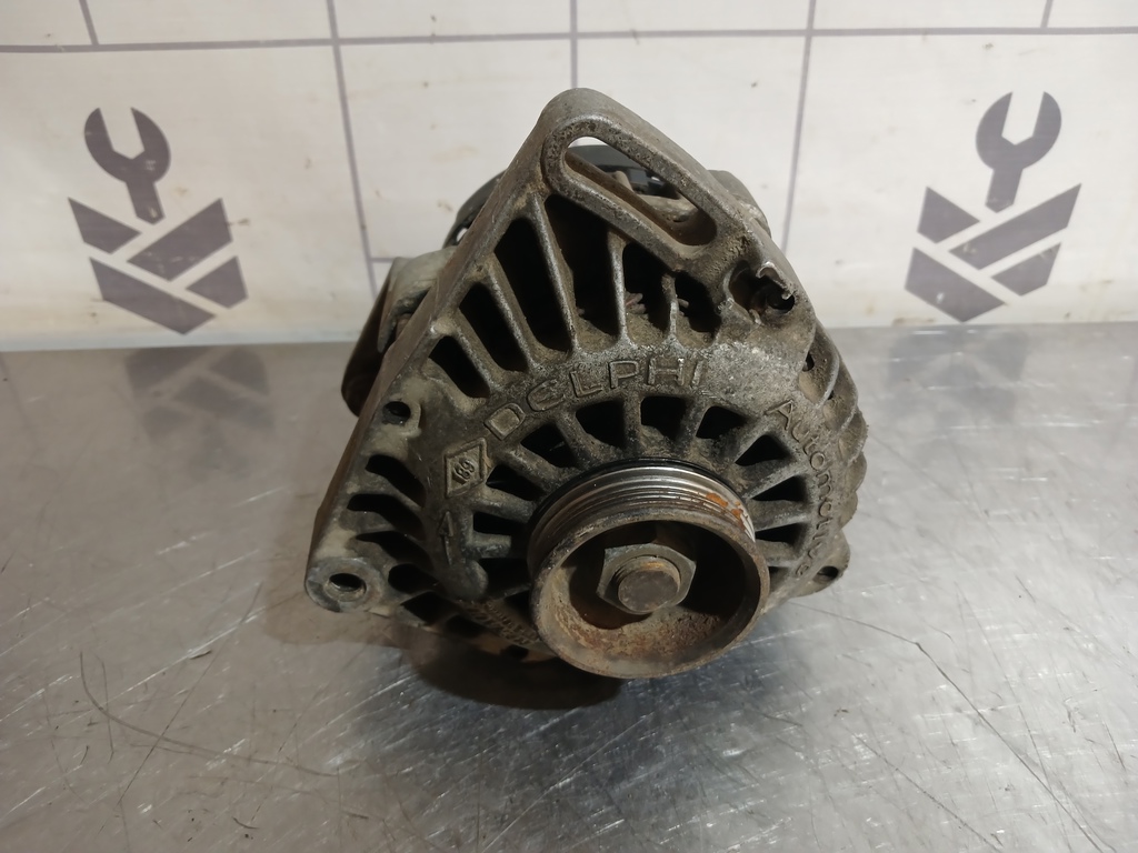 Renault Clio 2 Symbol 1998-2008 для Генератор